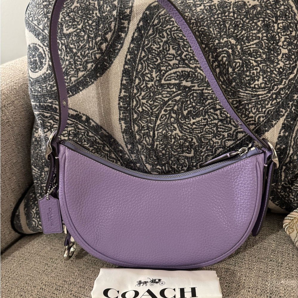 !!!SOLD!!! Coach Luna in Light Violet